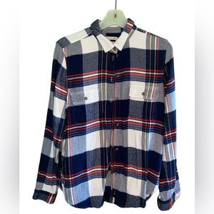 American Eagle Soft Plaid Long Sleeve